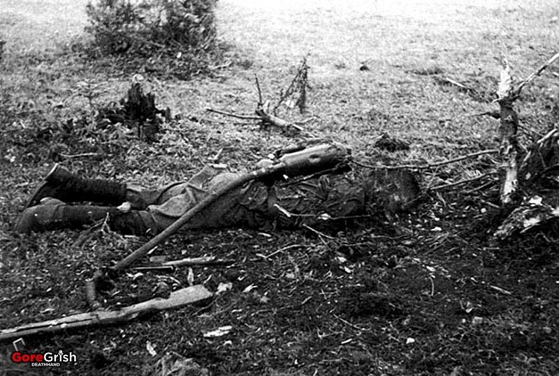 dead-russian-soldier-1941.jpg