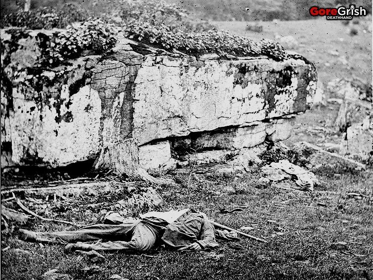 dead-soldier1-Gettysburg.jpg