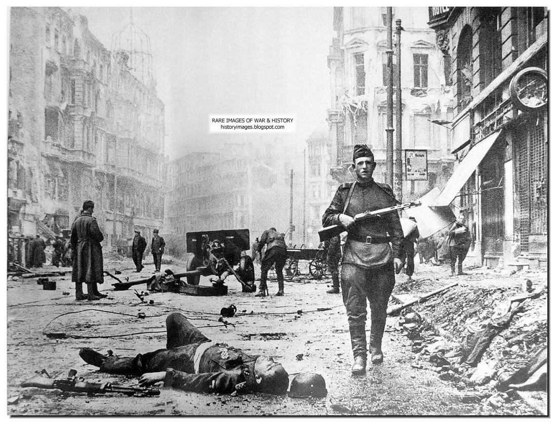 Dead-SS-officer-Berlin-May-2-1945-russian-soldier.jpg