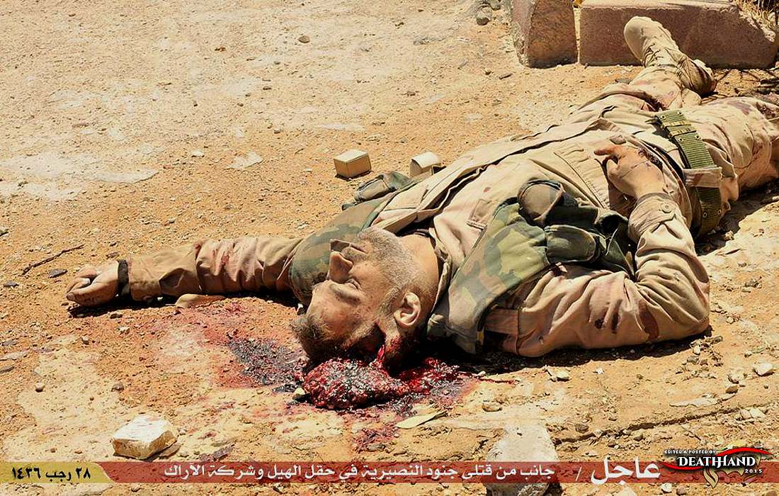 dead-syrian-soldiers-after-losing-fight-with-isis-12-Nasiriyah-SY-may-17-15.jpg