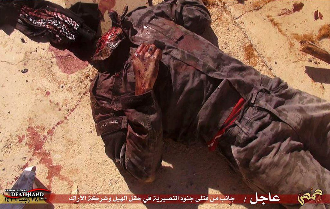 dead-syrian-soldiers-after-losing-fight-with-isis-7-Nasiriyah-SY-may-17-15.jpg