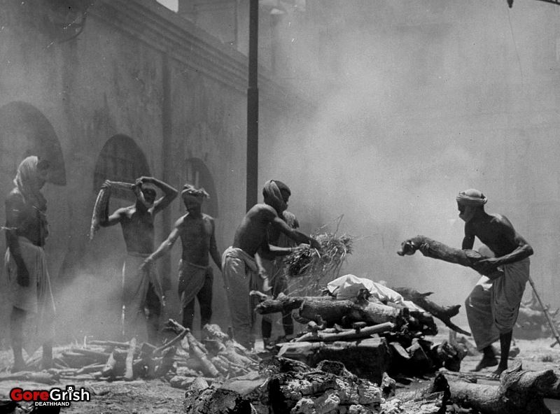 death-by-hindu-muslim-riots5-Calcutta-India-aug1946.jpg