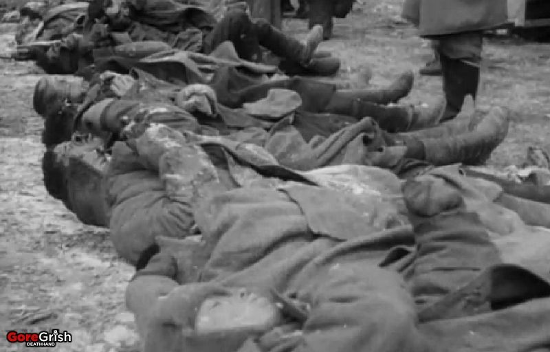 death-on-osfront18-Russia-1941-45.jpg