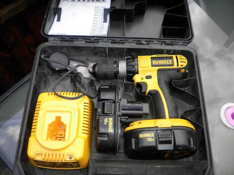 dewalt 002.webp