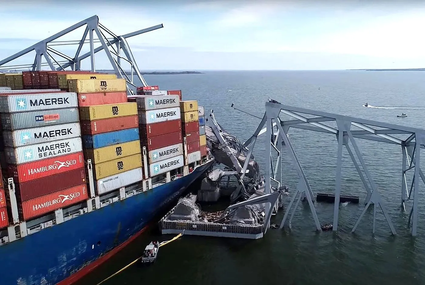DH - Baltimores Key Bridge hit by cargo ship Dali collapses 5 - Baltimore, USA Mar 25 2024.webp
