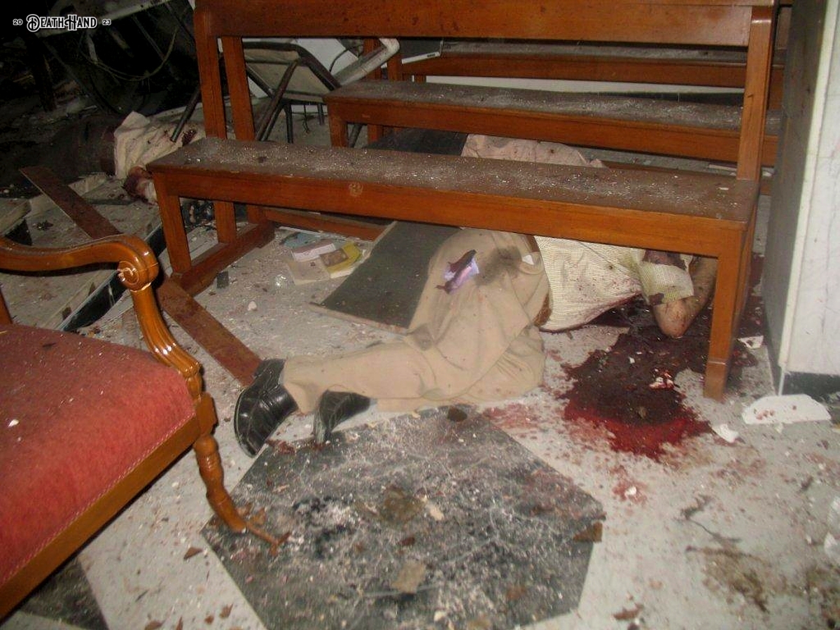DH - Catholic church attacked - 53 die 15 - Baghdad Iraq - Oct 31 2010.jpg