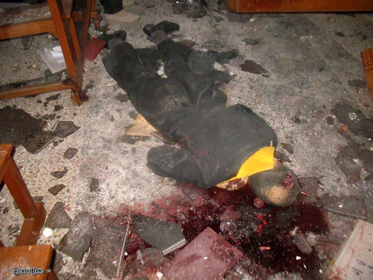 DH - Catholic church attacked - 53 die 16 - Baghdad Iraq - Oct 31 2010.jpg