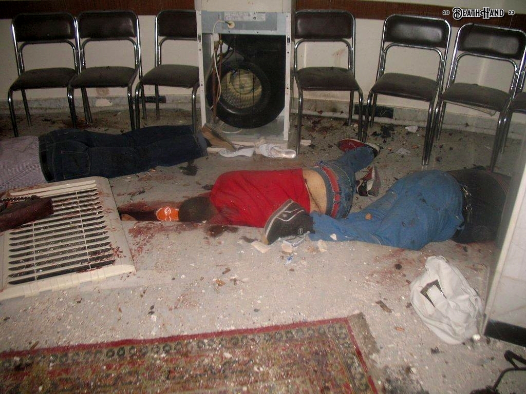 DH - Catholic church attacked - 53 die 21 - Baghdad Iraq - Oct 31 2010.jpg