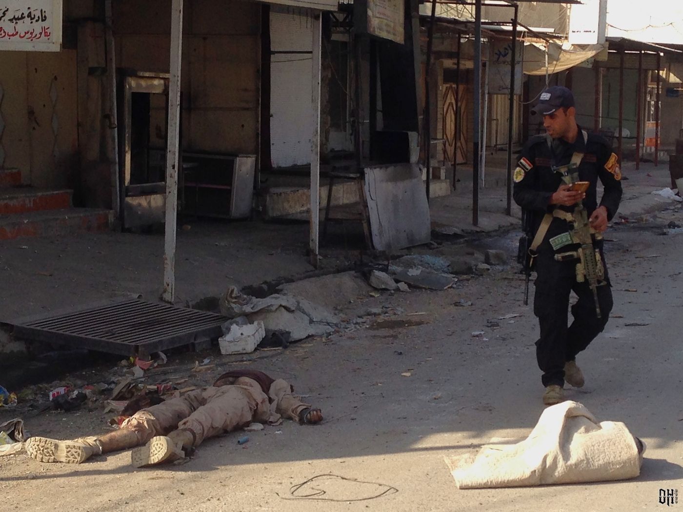 DH - Corpses of Mosul Iraq 13.jpg