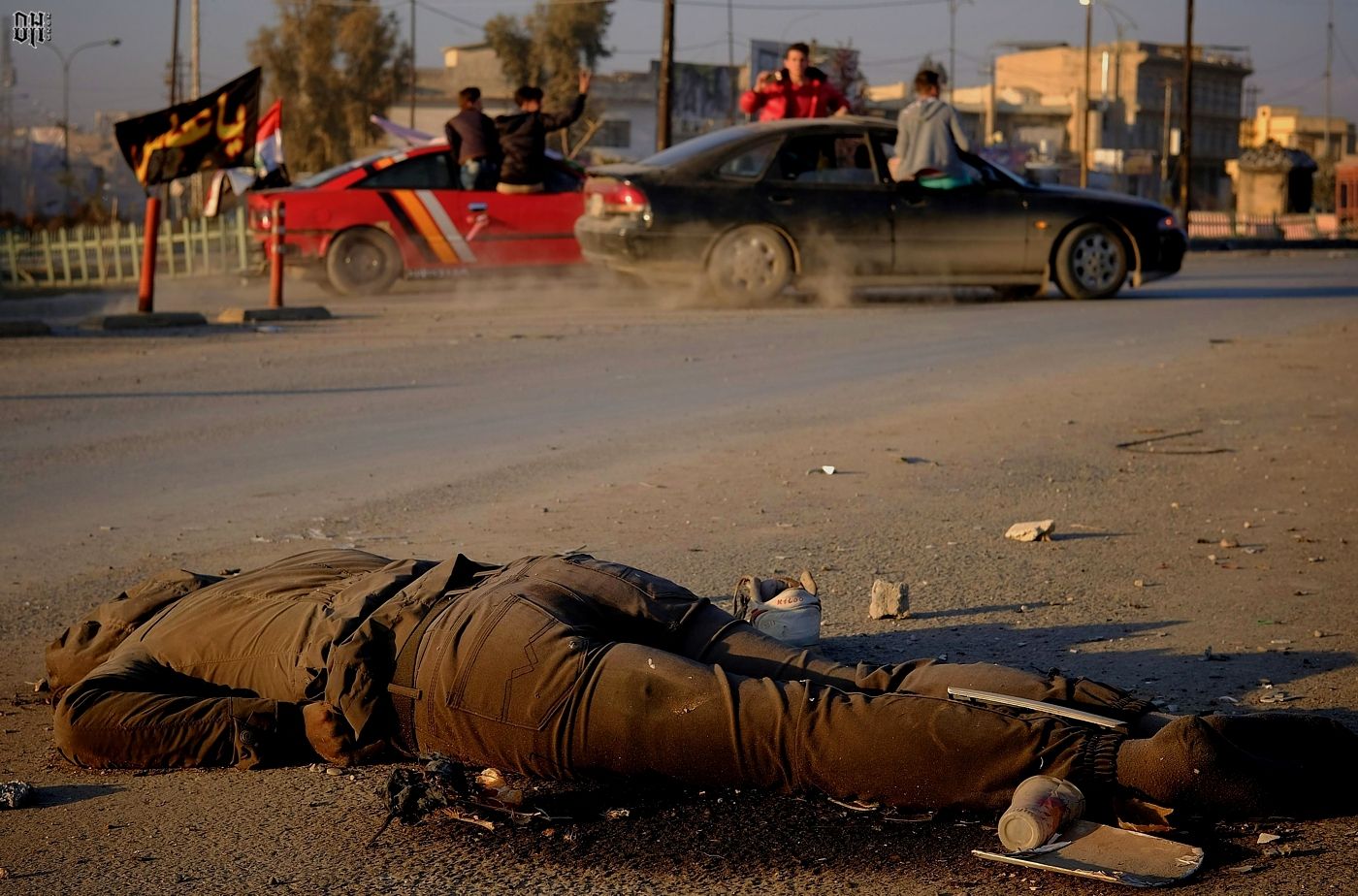 DH - Corpses of Mosul Iraq 16.jpg