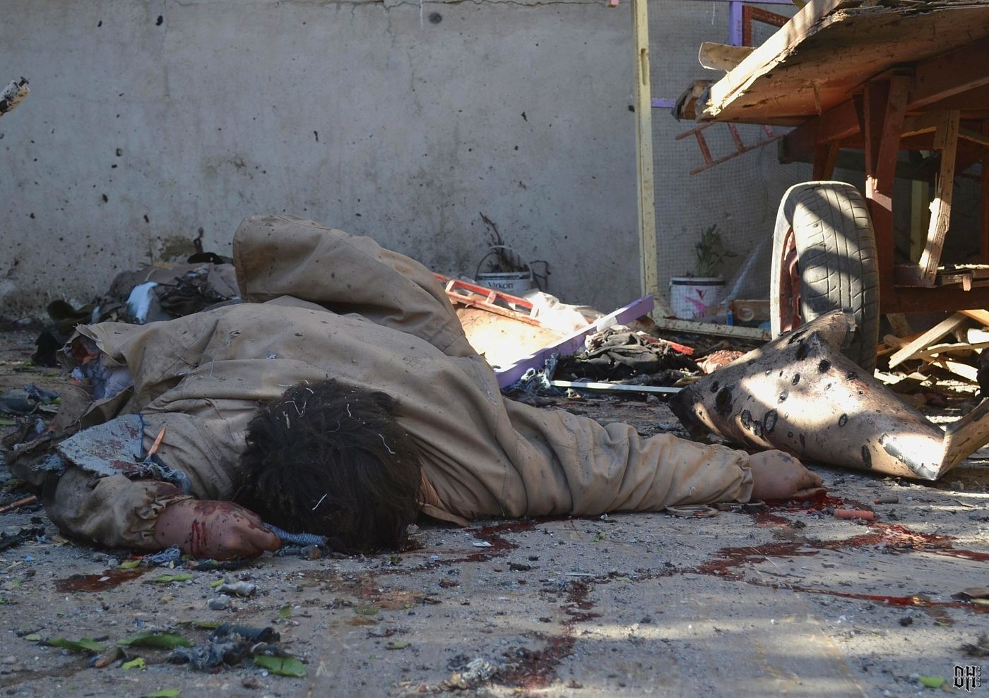 DH - Corpses of Mosul Iraq 17.jpg