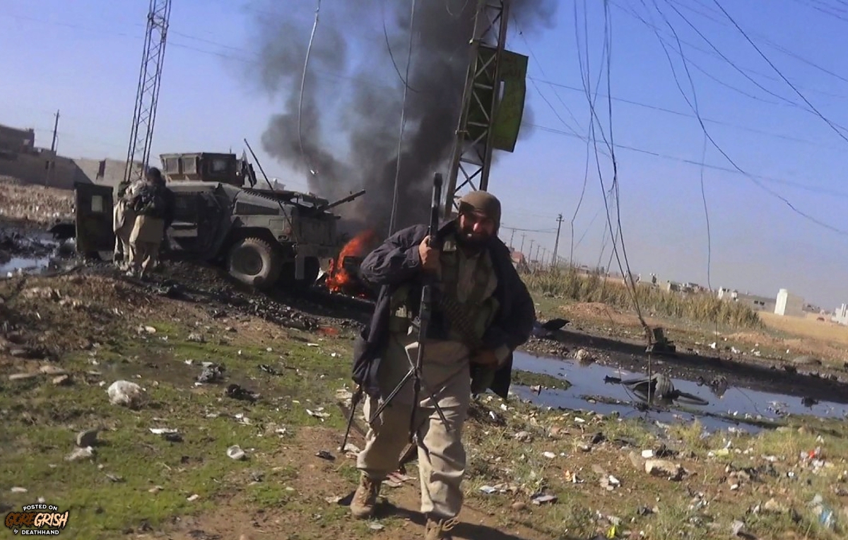 DH - ISIS attack on Iraqi base - Sharqat IQ nov 2016 - 12.jpg
