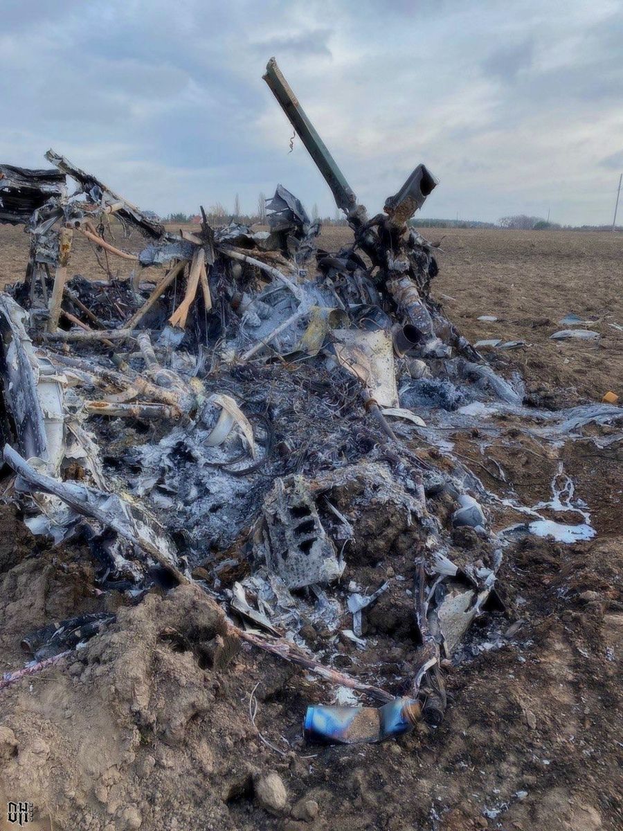 DH - KIA Wreckage Russian chopper and crew remains after crash 2 - Makarov - Apr 2022.jpg