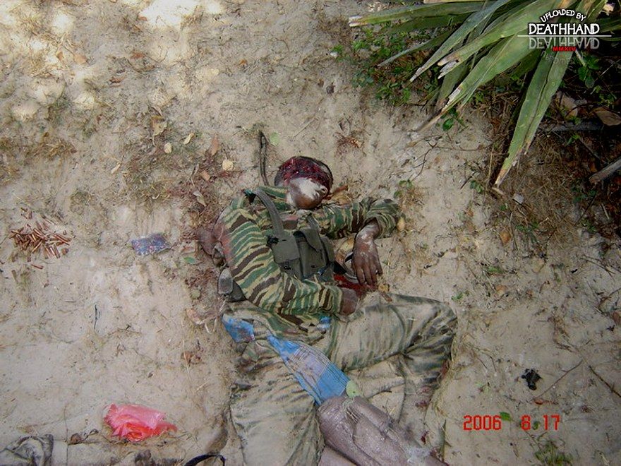 dh-ltte-fighters-killed-13-Sri-Lanka-aug-2006.jpg