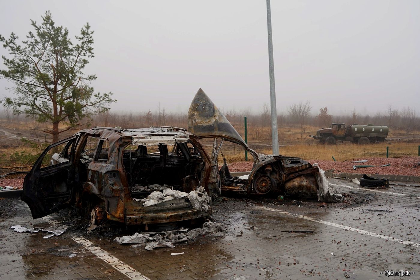 DH - M06 highway carnage beetween towns of Mriia and Myla - Ukraine 20 - early April 2022.jpg