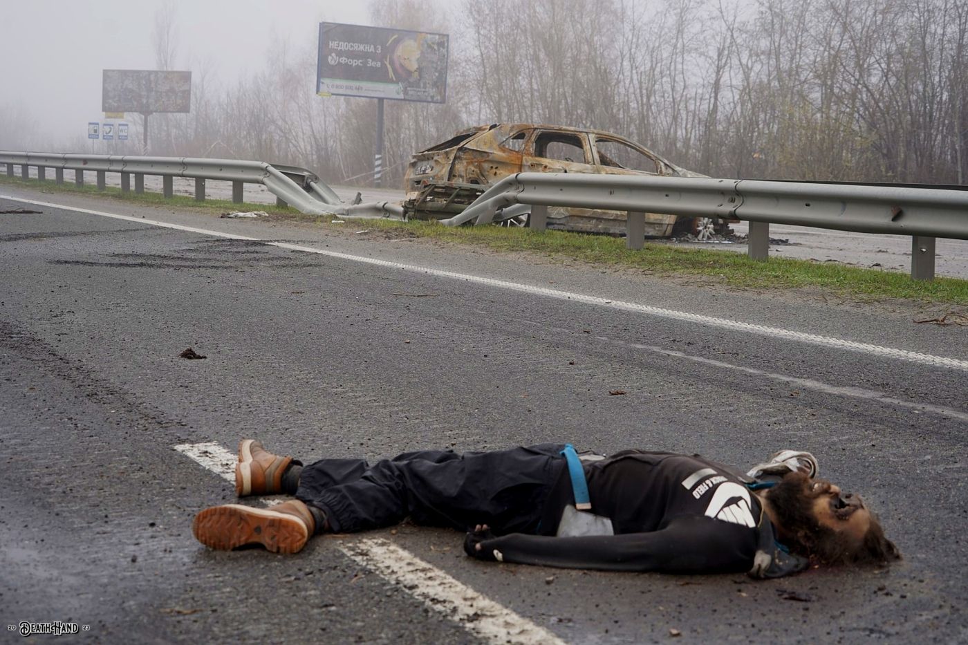 DH - M06 highway carnage beetween towns of Mriia and Myla - Ukraine 22 - early April 2022.jpg