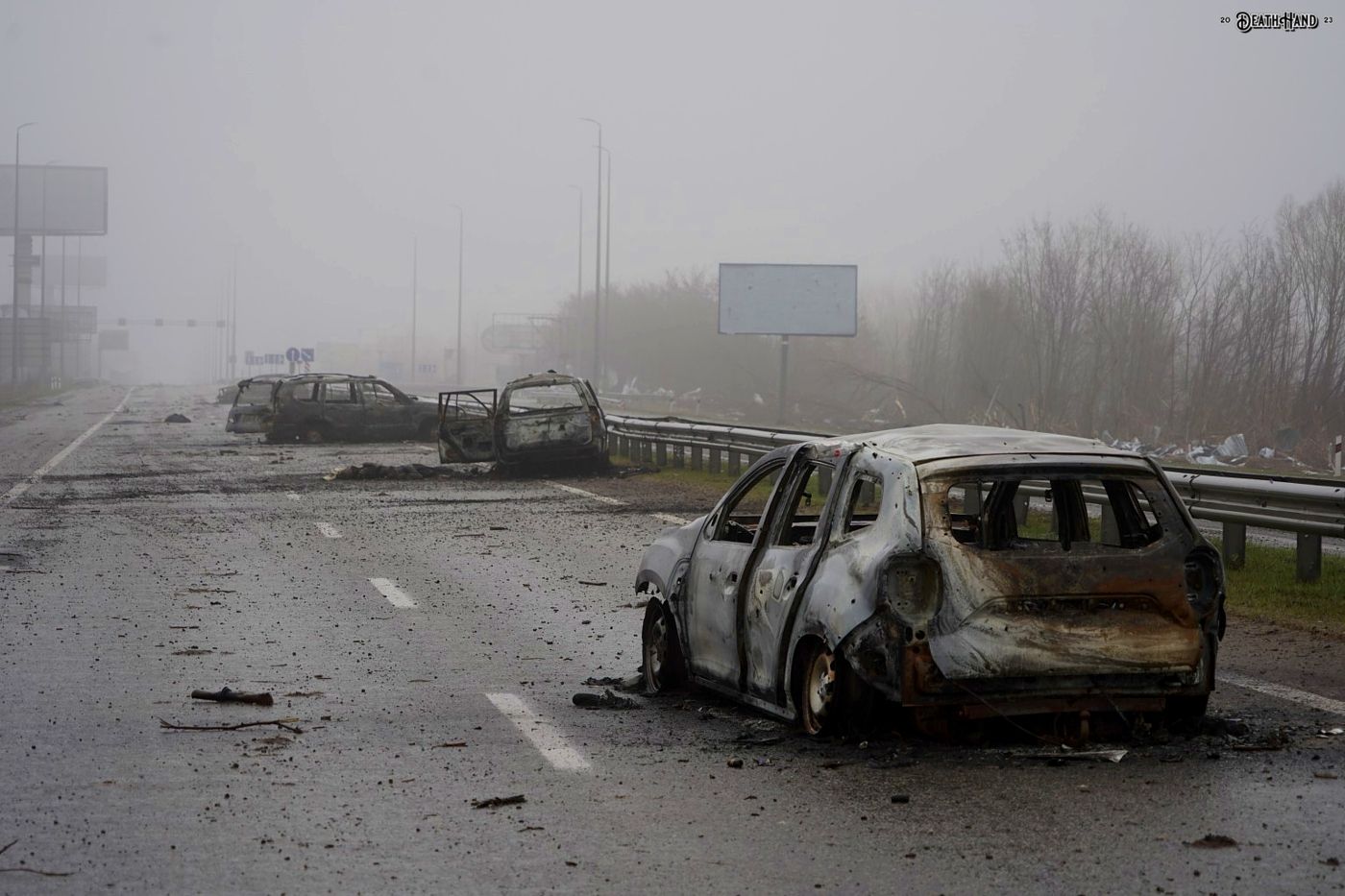 DH - M06 highway carnage beetween towns of Mriia and Myla - Ukraine 3 - early April 2022.jpg
