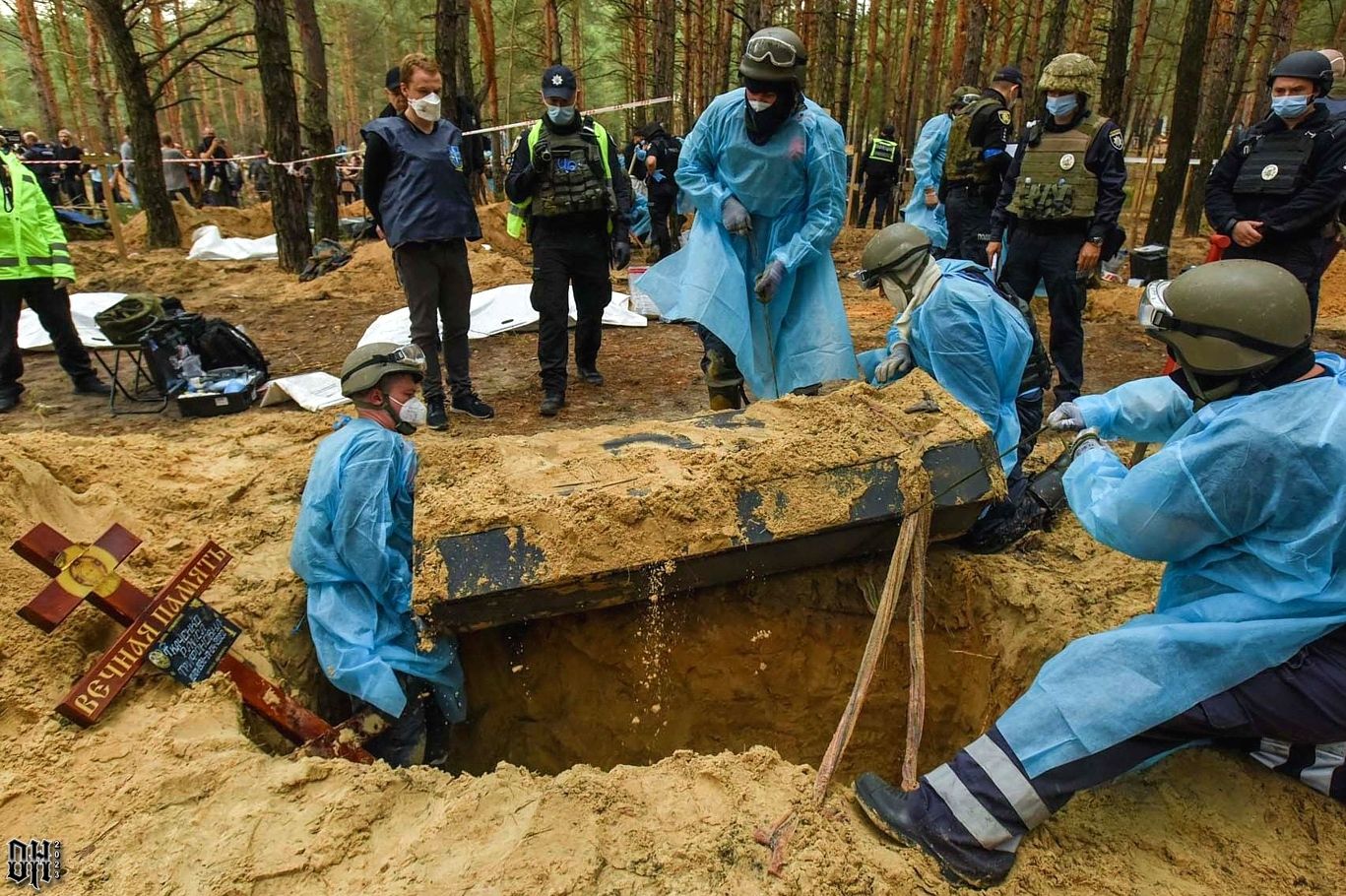 DH - Mass grave exhumation 3 - Izium Ukraine - Sept 2022.jpg