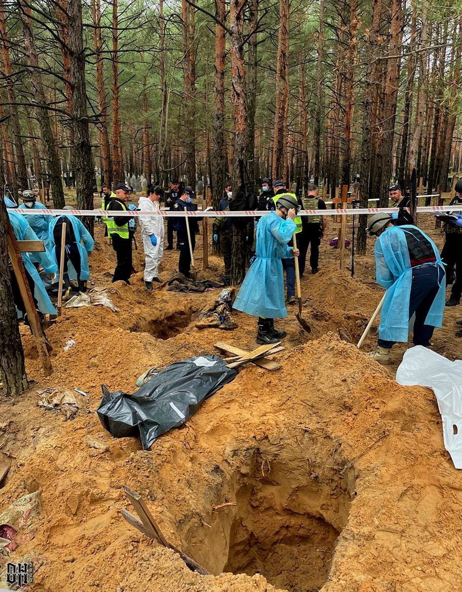 DH - Mass grave exhumation 59 - Izium Ukraine - Sept 2022.jpg