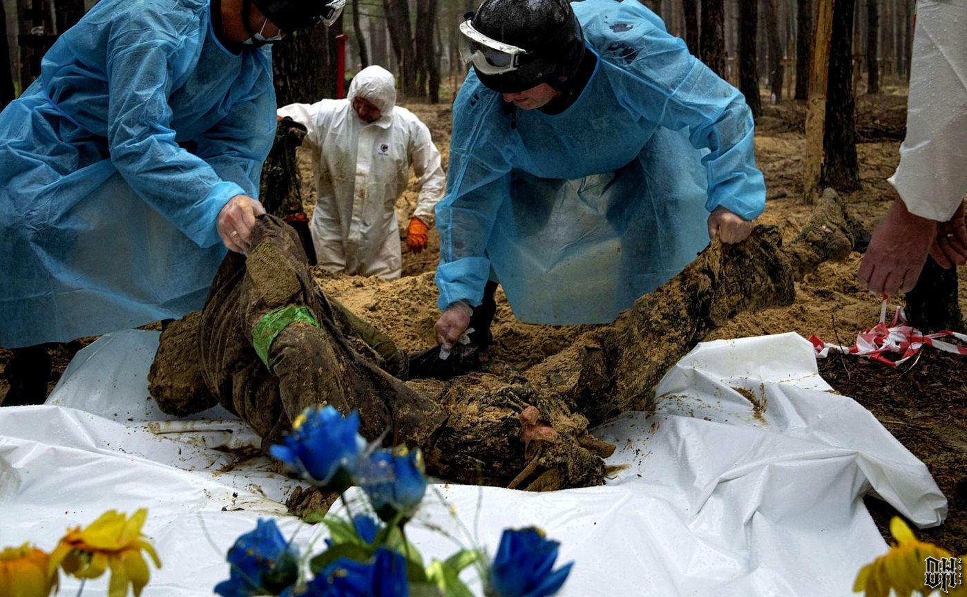 DH - Mass grave exhumation 7 - Izium Ukraine - Sept 2022.jpg