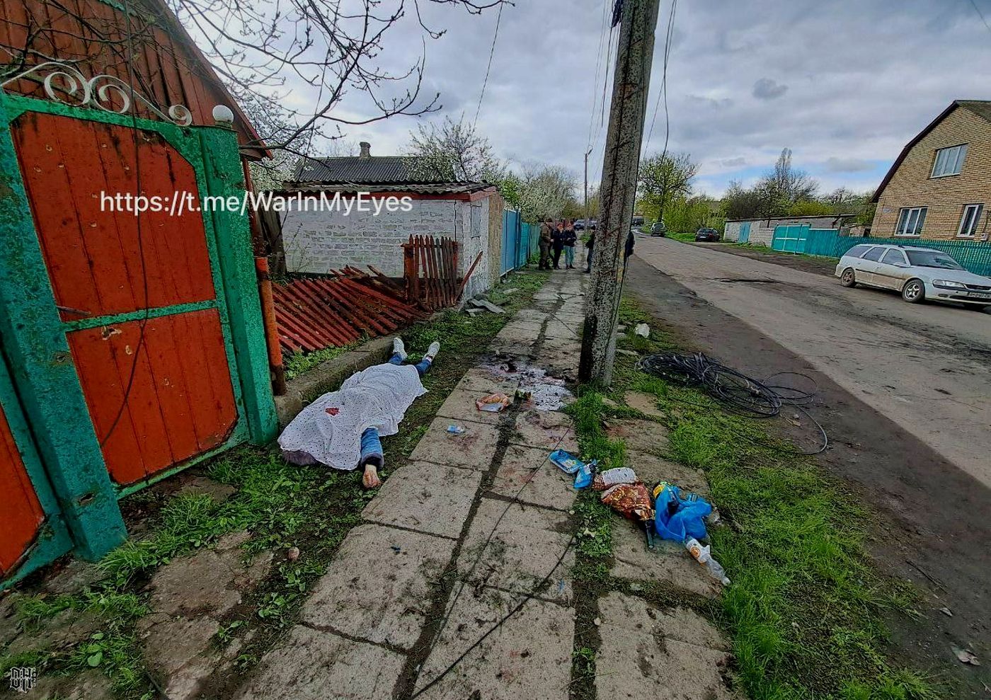 DH - Ukraine~Russia conflict - 1784 - 2 women dead Ukrainian Forces shells hit village - Nizhn...jpg
