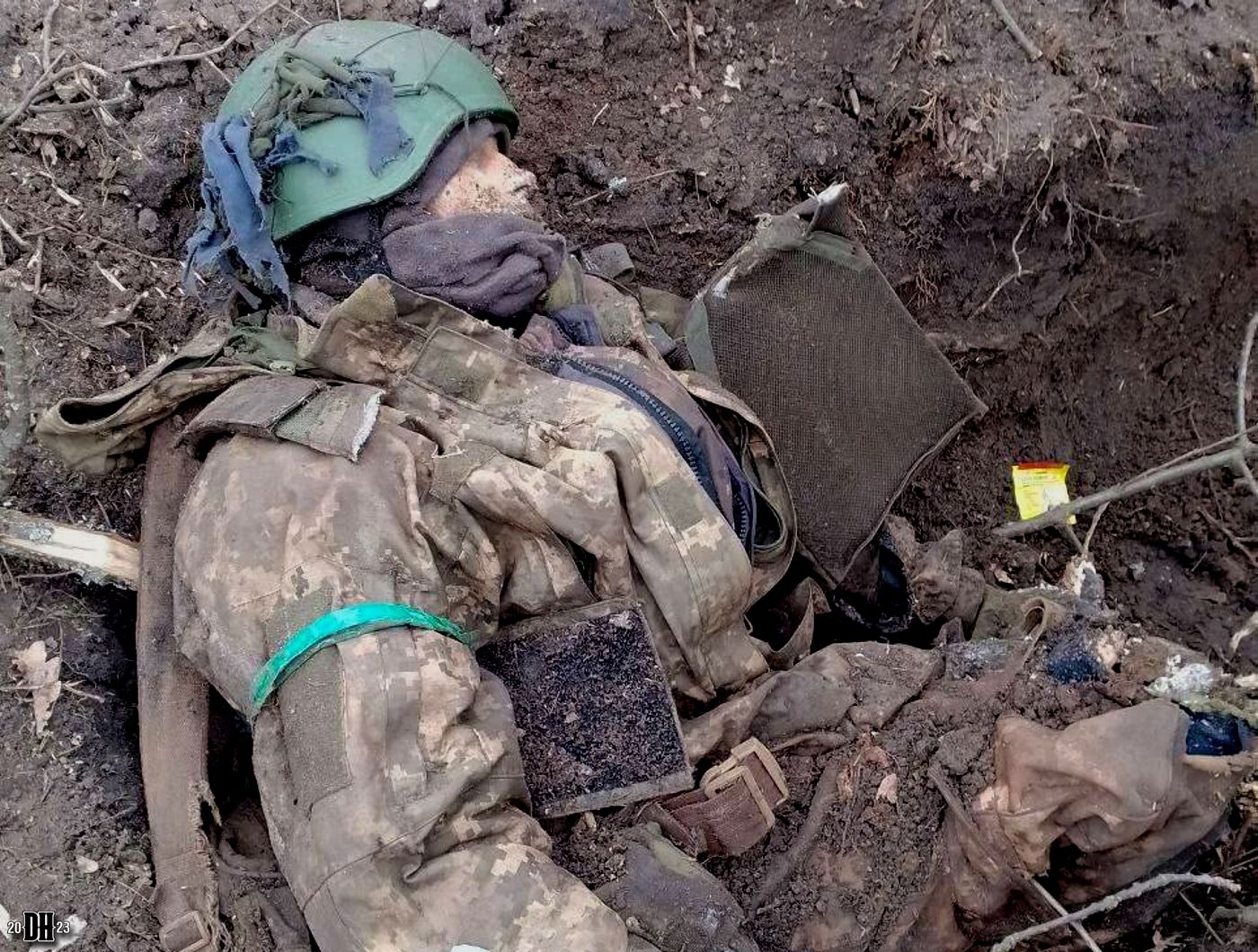 DH - Ukraine~Russia conflict - 1803 - KIA Ukrainian soldier - 2022.jpg
