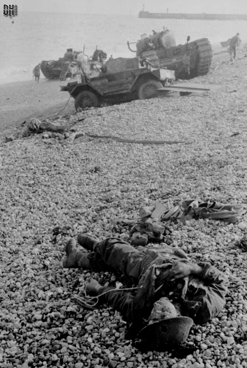 DH - WW2 Dead Canadian Soldiers 3 - A German picture of Canadian dead on Dieppe beach 1942.jpg