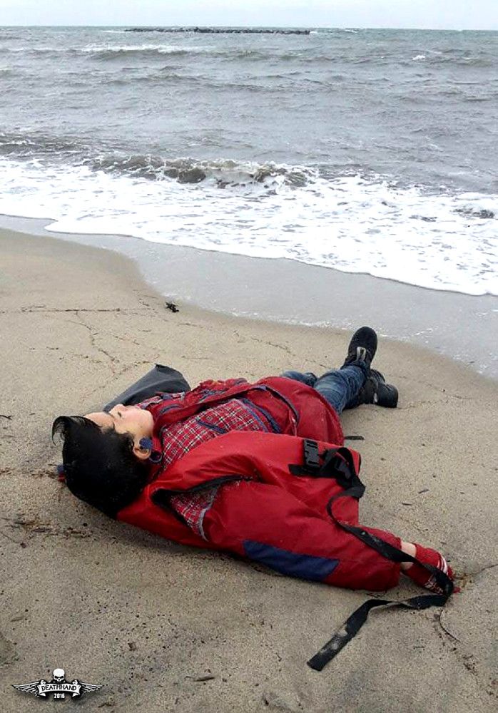 drowned-migrants-trying-to-reach-greece-12-Ayvacik-TU-jan-5-16.jpg