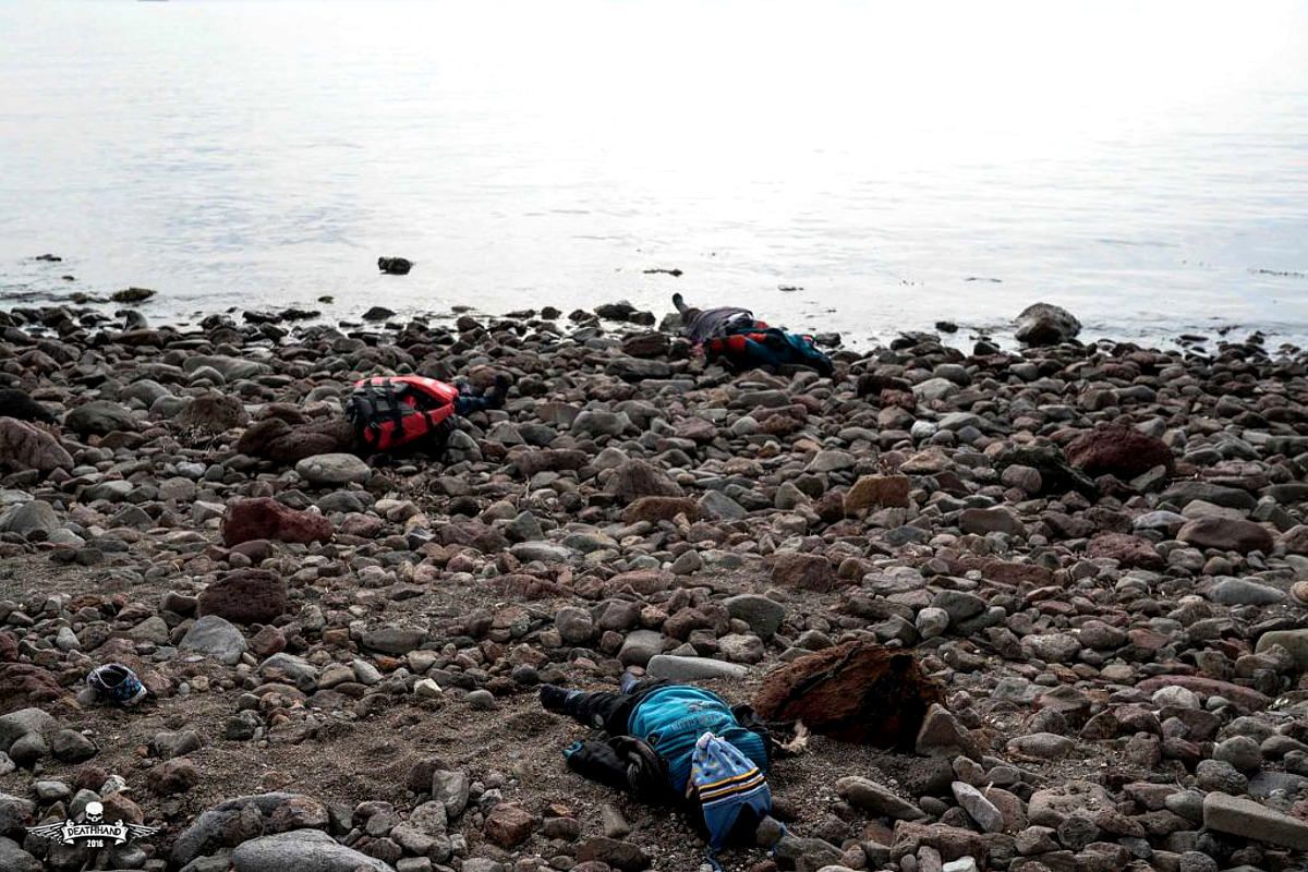 drowned-migrants-trying-to-reach-greece-6-Ayvacik-TU-jan-30-16.jpg