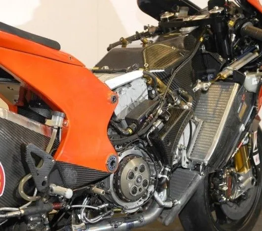 ducati-panigale-1199-61.webp