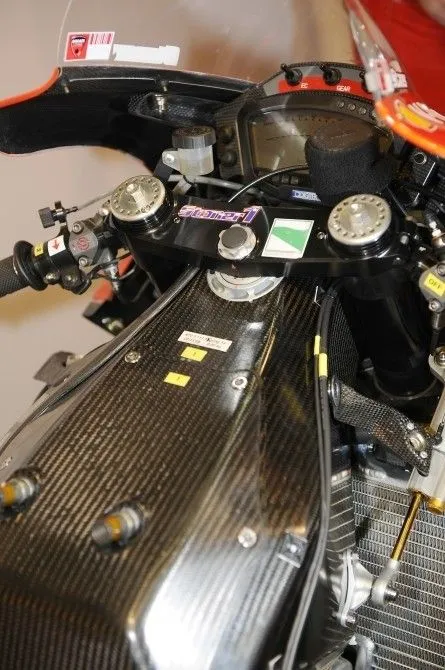 ducati-panigale-1199-62.webp