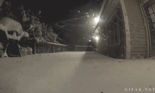 edd8e81974c2c224-blizzard-gifs-on-giphy.gif