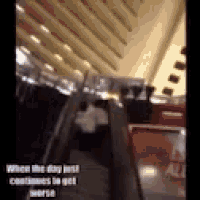escalator-fail-5.gif