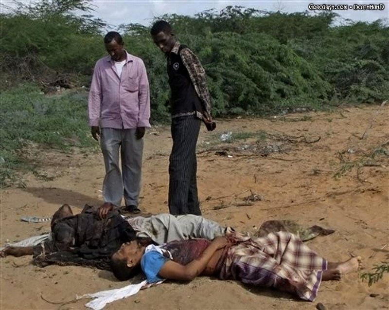 fazul-abdullah-dead2-Mogadishu-jun8-11.jpg
