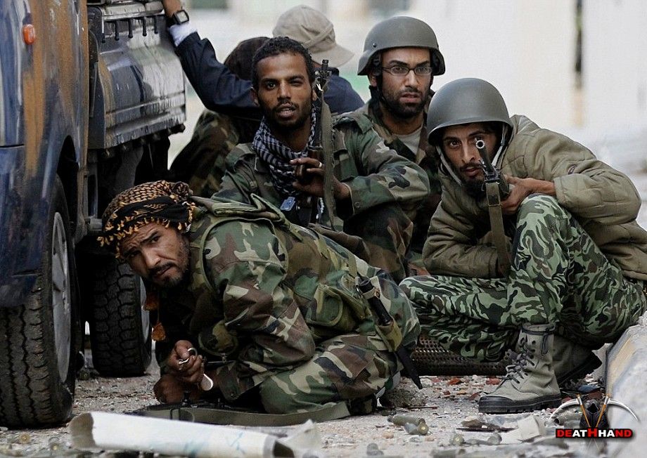 fighting4-Libya-oct2011.jpg