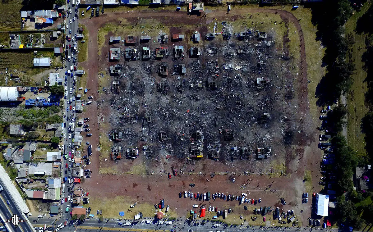 fireworks-explosion-at-fireworks-market-4-Tultepec-MX-dec-20-16.webp