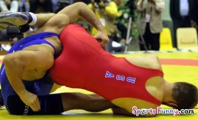 funny-freestyle-wrestling-01.webp
