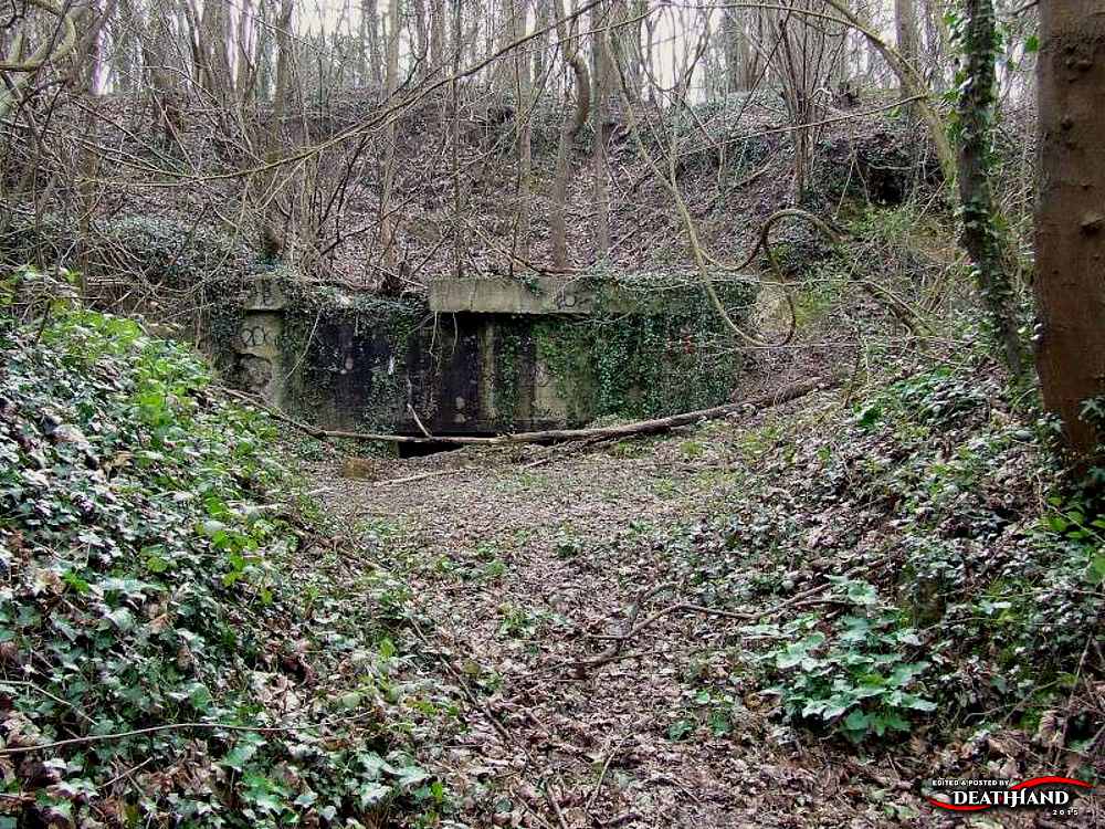 german-bunker10- Mery-sur-Oise-France.jpg