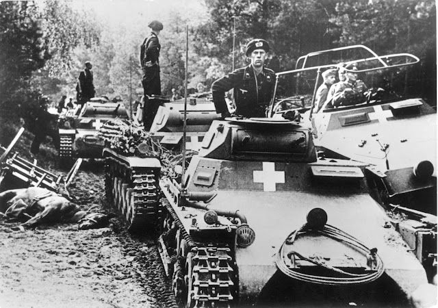 German panzers Poland.jpg