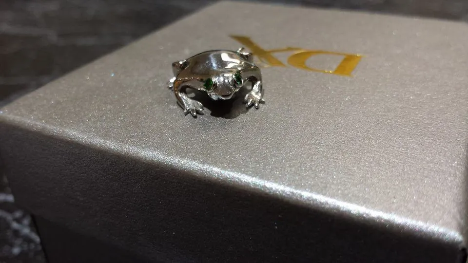 GrandmasFROG1.webp