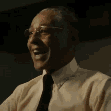 gus-fring-giancarlo-esposito (1).gif