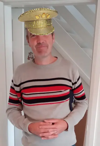 hat1.webp