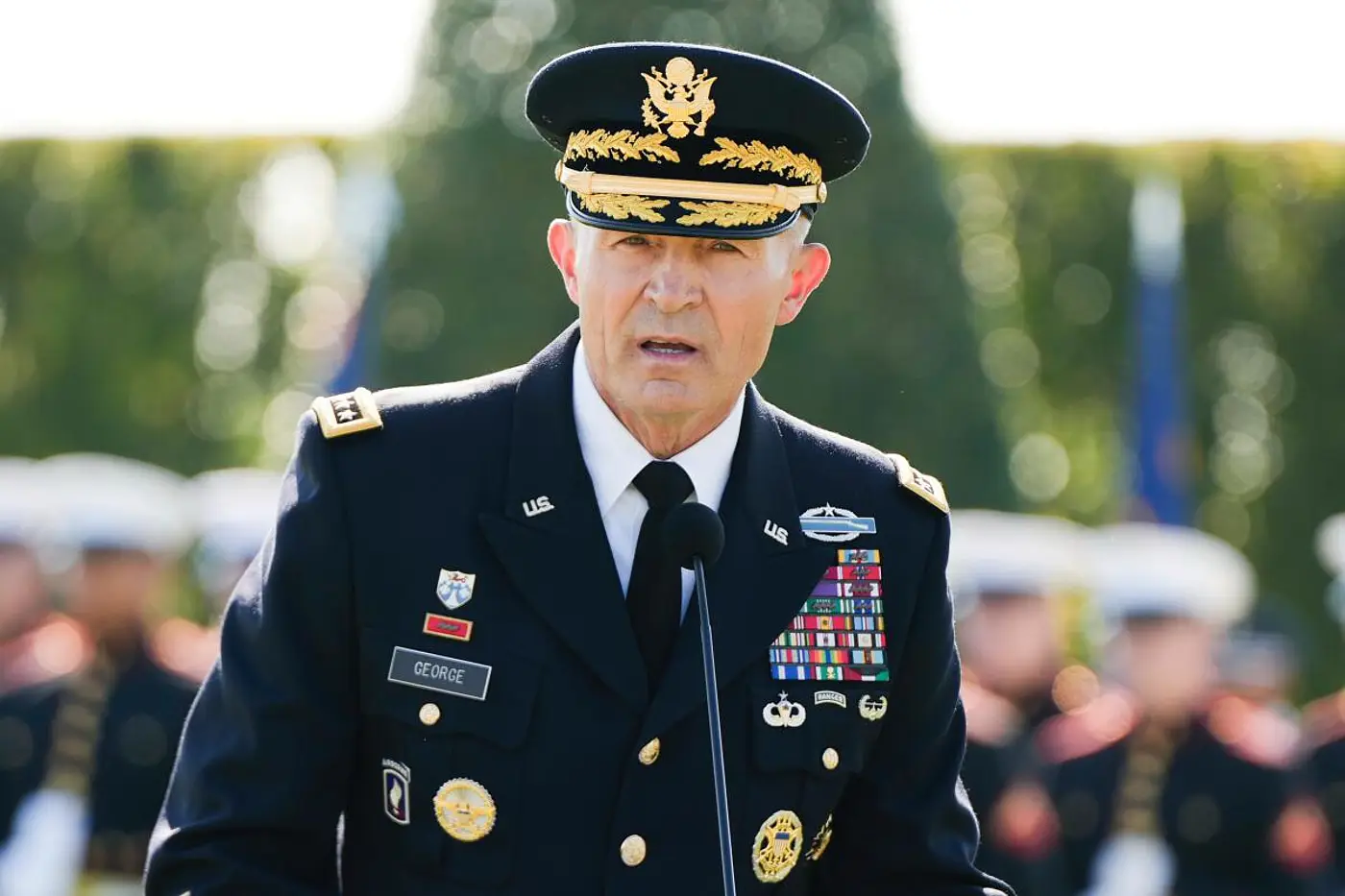 Hegseth asks Army's top uniformed officer to step down amid Iran war.webp