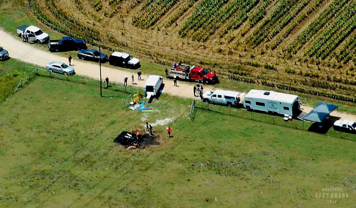 hot-air-balloon-crash-kills-all-16-hit-power-lines-8-Lockhart-TX-jul-3016.webp