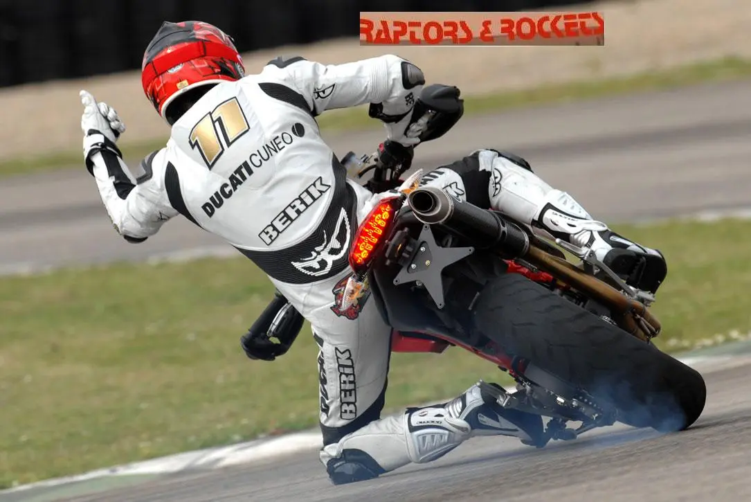 Hypermotard_Xaus-001r.webp