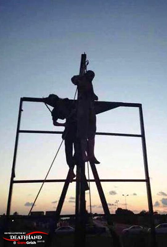 isis-executions-crucifying-apostates-5-Sirte-LY-mid-aug-2015.jpg