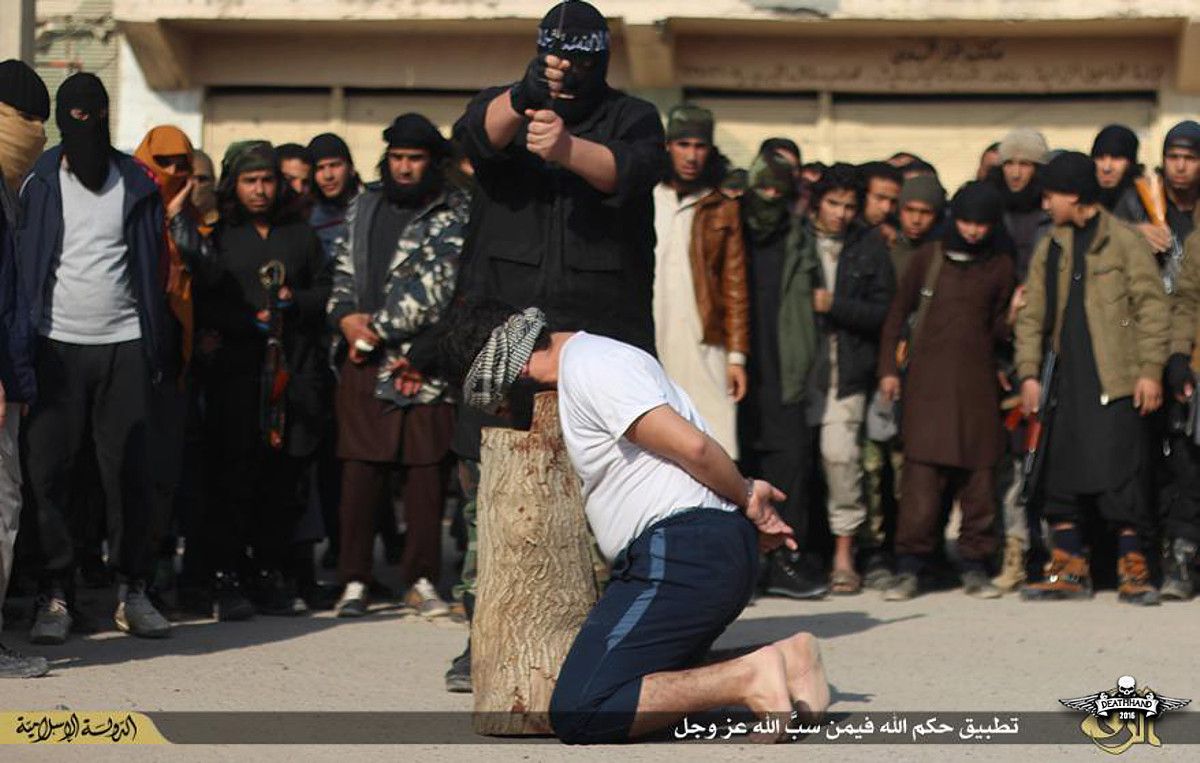 isis-sword-executioners-19.jpg