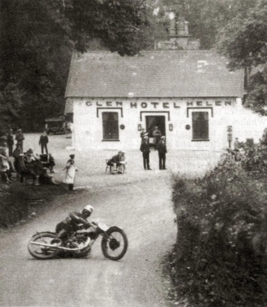 Isle-of-Man_TT-1929-tyrell-smith-rudge-senior Glen Hellen_SIDEBURN.webp