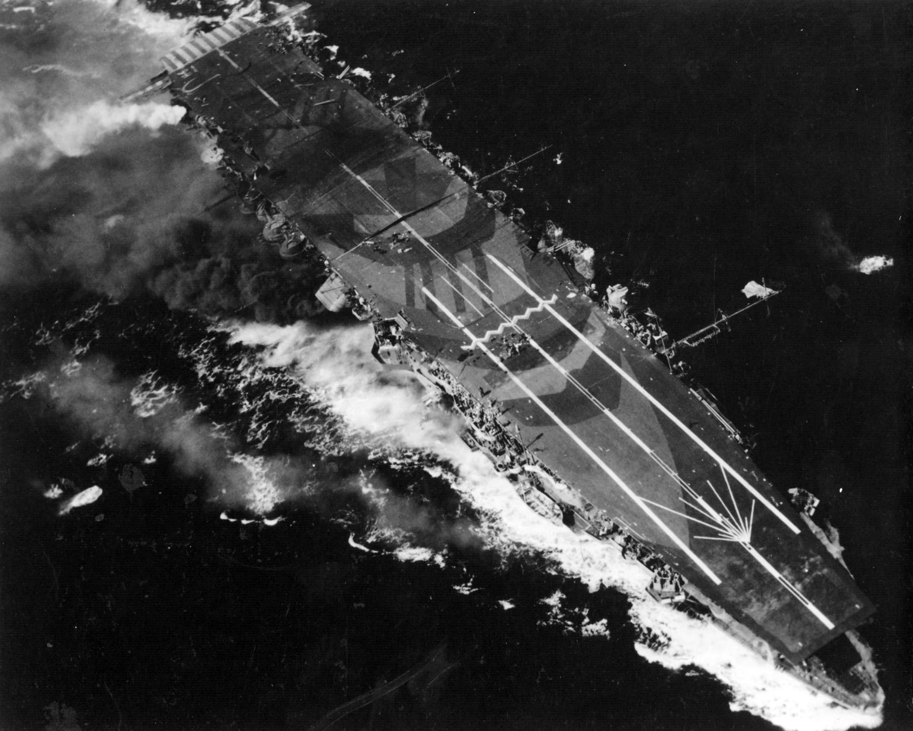 Japanese carrier Zuihō with its deck camouflaged to resemble a battleship, 25 October 1944.jpg