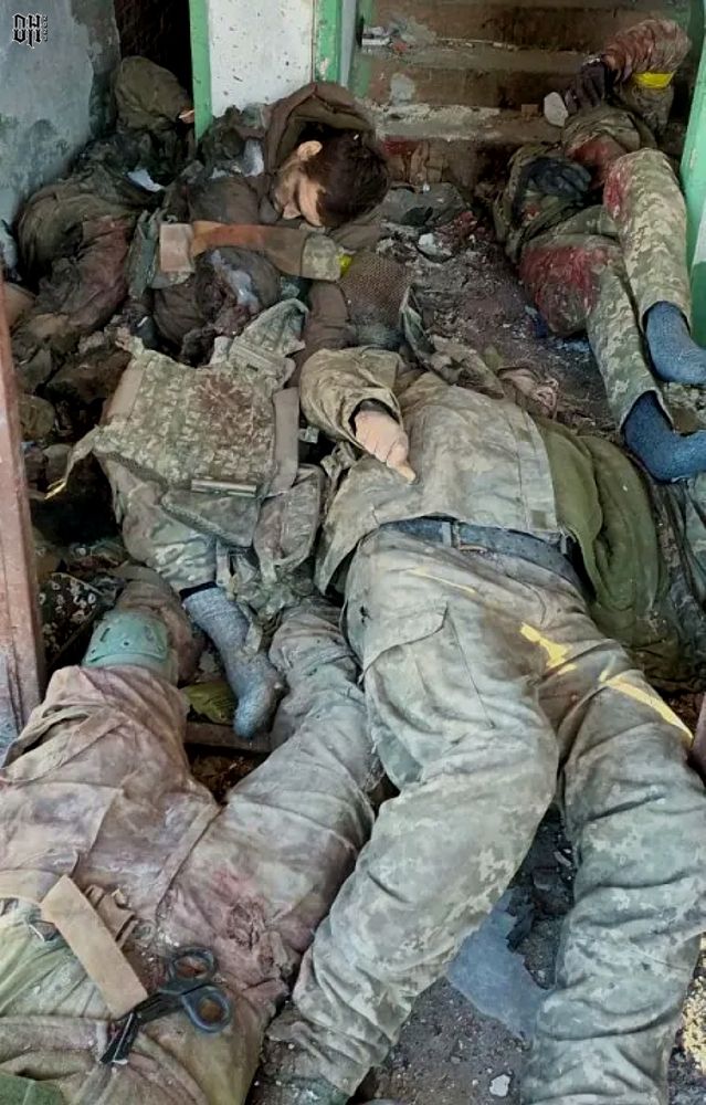 KIA Ukrainian soldiers - Soledar Jan 2023.jpg